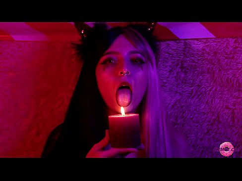 ❤️ Blowjob angerddol o Sexy Succubus gyda Chyflawniad Genau ❤❌ Fideo ffwc wrthon ni ﹏
